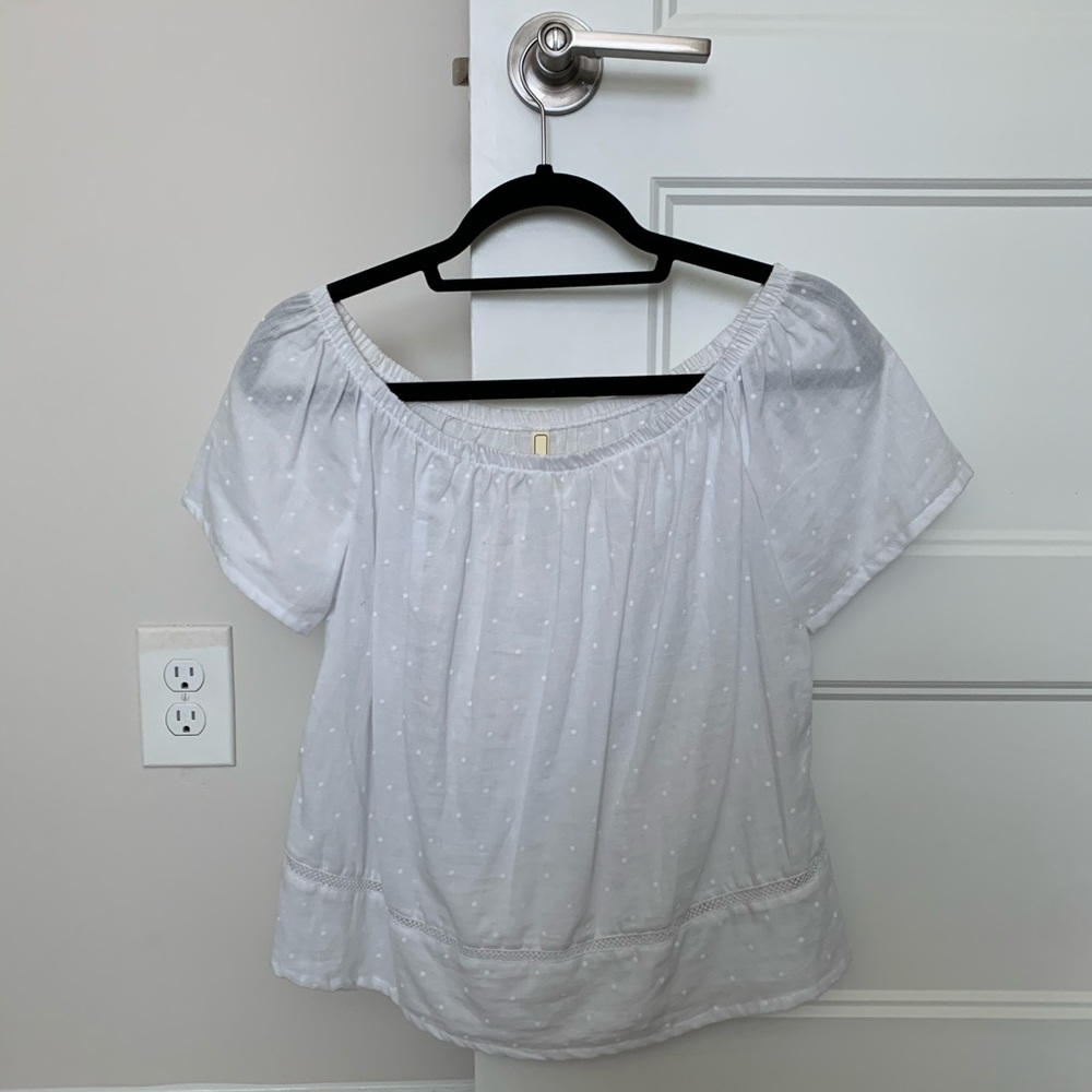 While Off the Shoulder Shirt